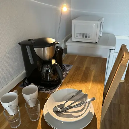 Casual Housing * Kemi