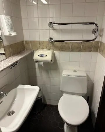 Casual Housing מלון *