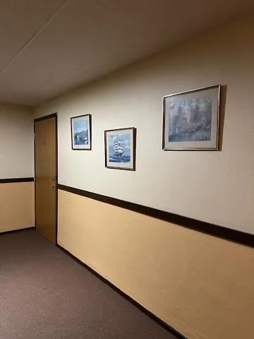 Hotel Casual Housing *